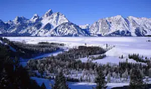 Splendor of Nature - Breathe in the Serene Beauty of the Mountains