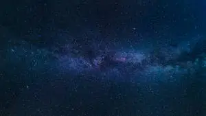 جمال مجرة كونية مليئة بالنجوم